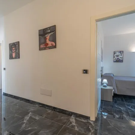 Апарт-готель Dream House 3*